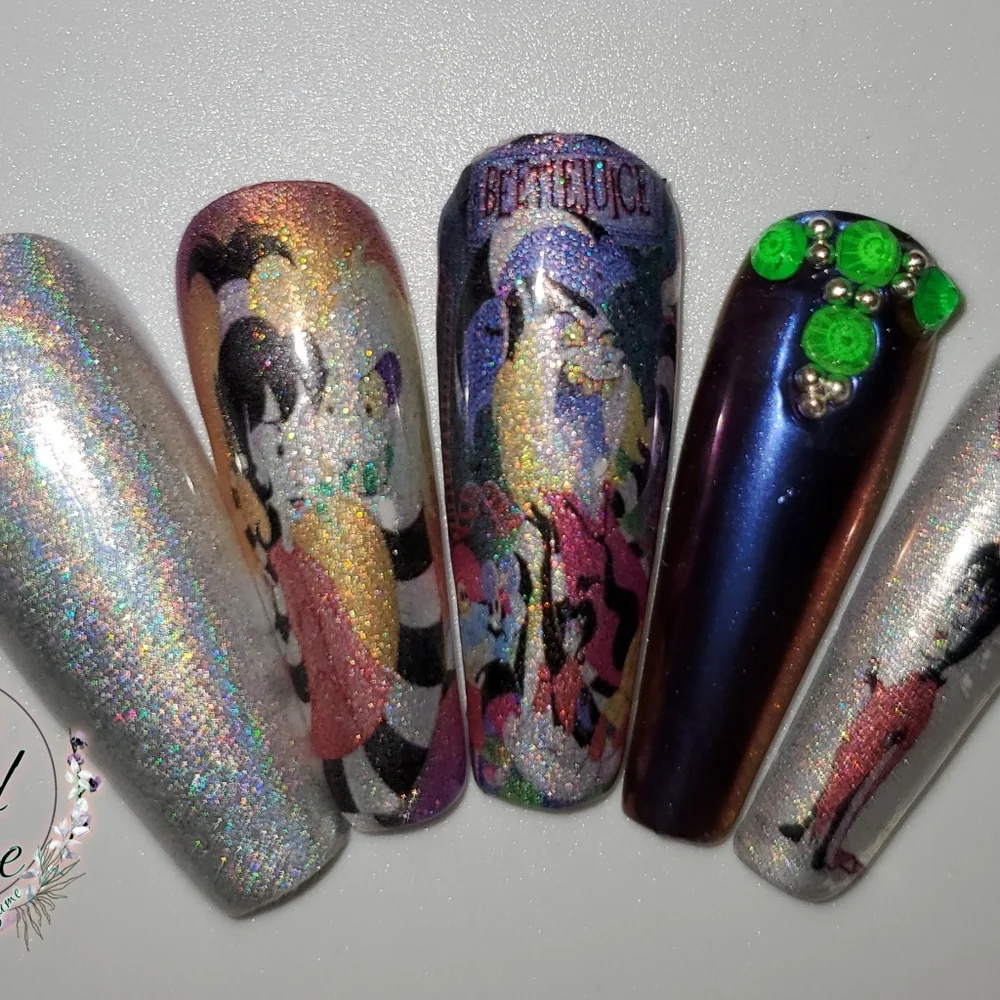 Press On Nails - Picture 12 of 13